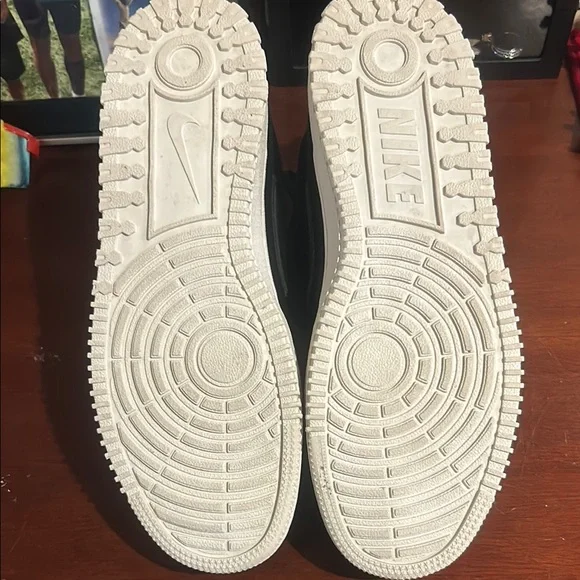 Nike  Boot/Sneakers - Picture 6 of 7